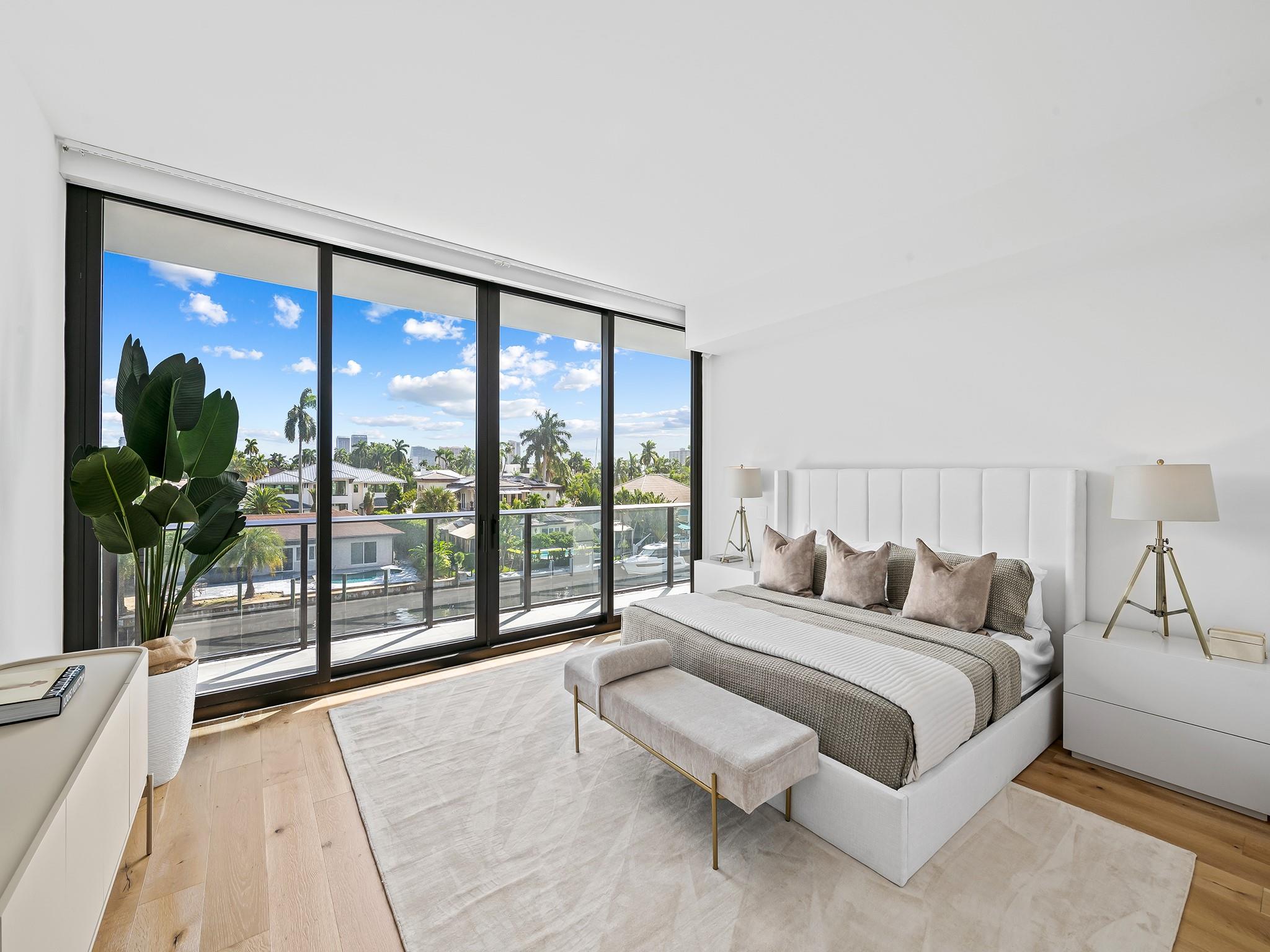 160 Marina Bay - Residential