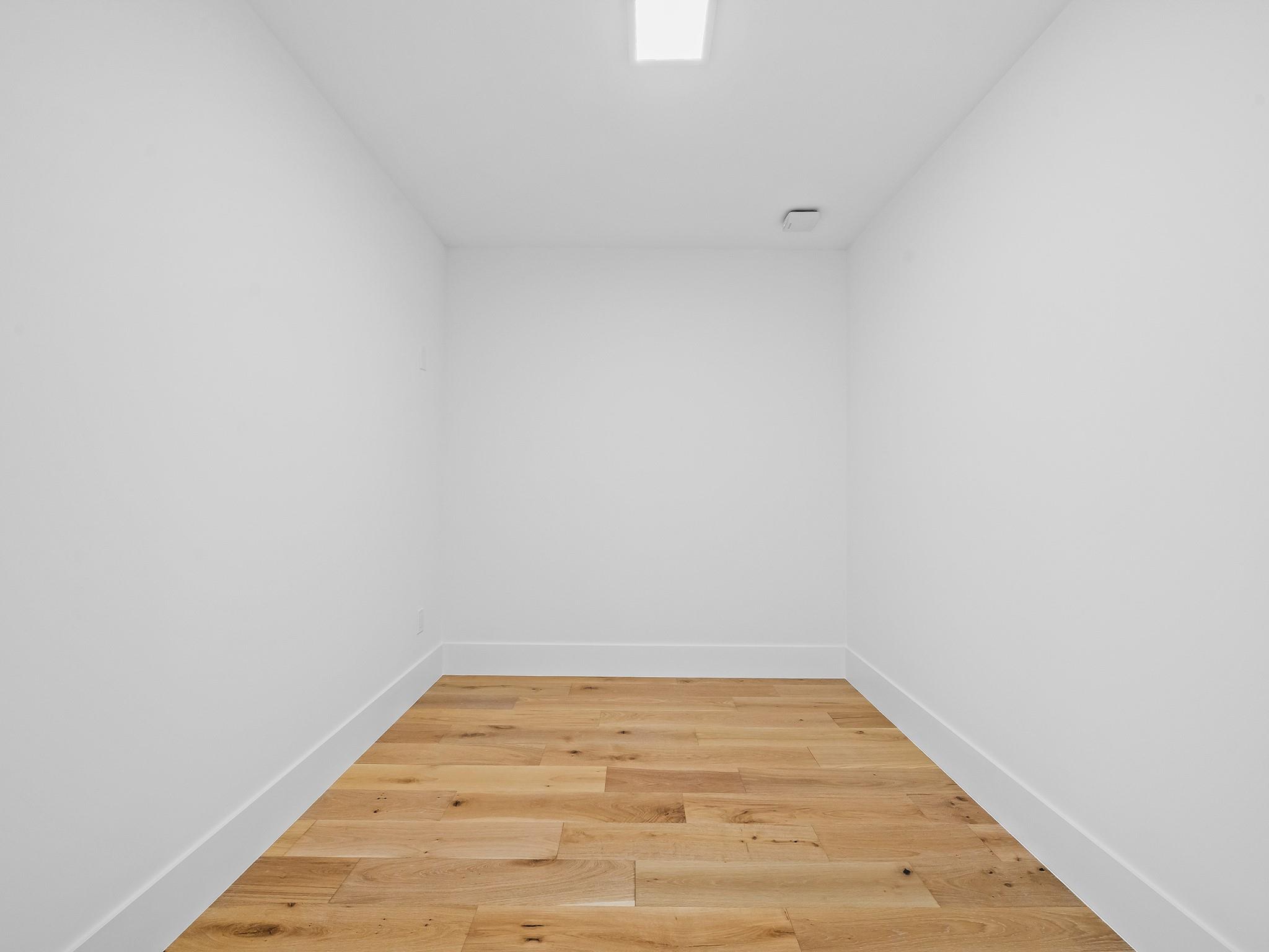 160 Marina Bay - Residential