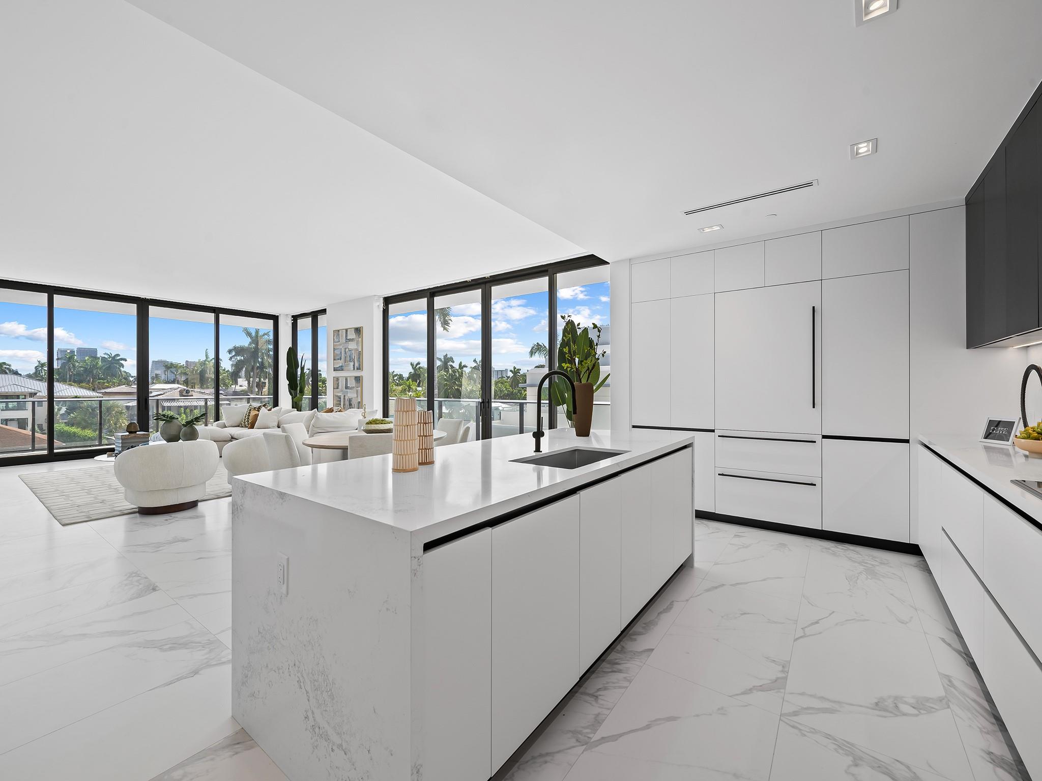 160 Marina Bay - Residential