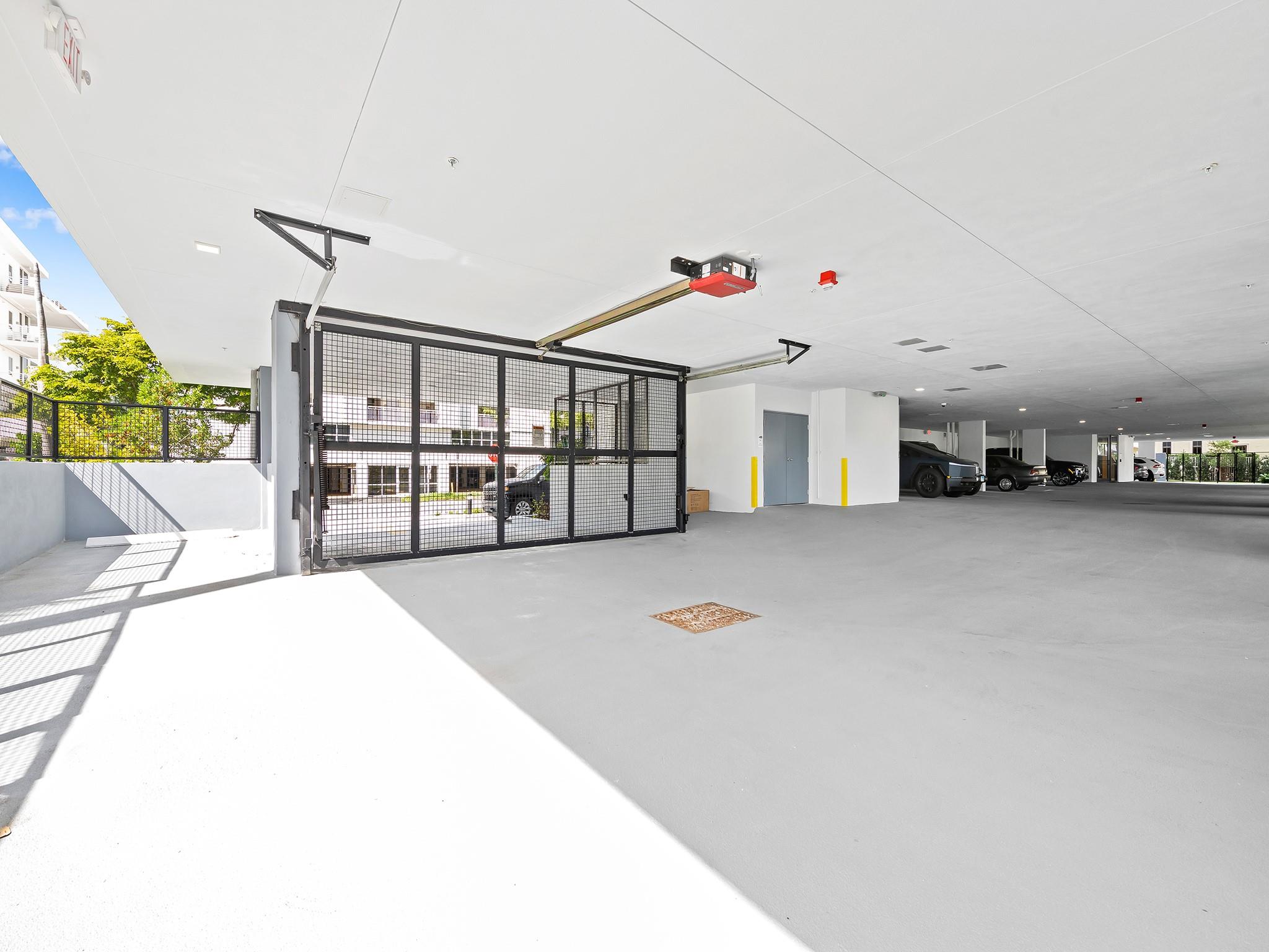 160 Marina Bay - Residential