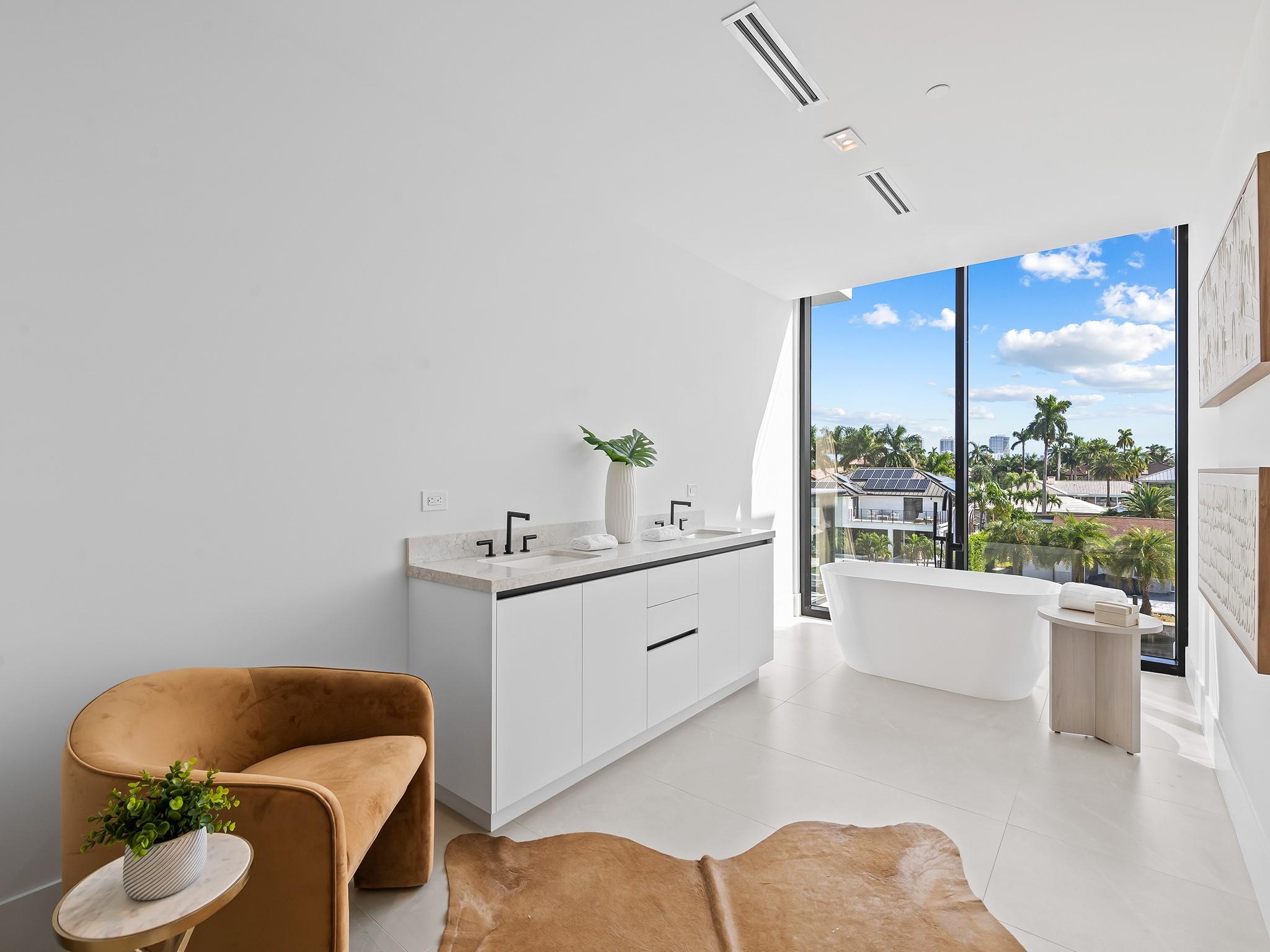 160 Marina Bay - Residential