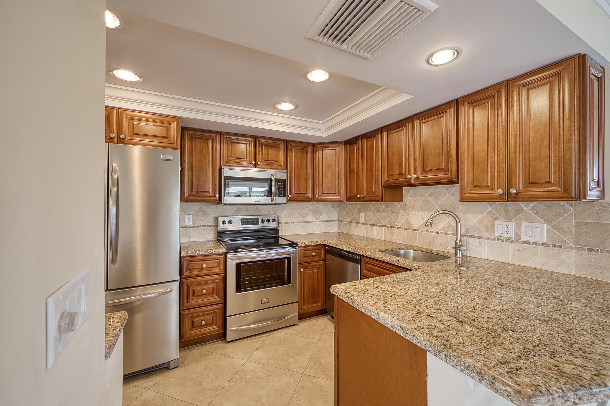 CEDAR KEY VILLAS - Residential