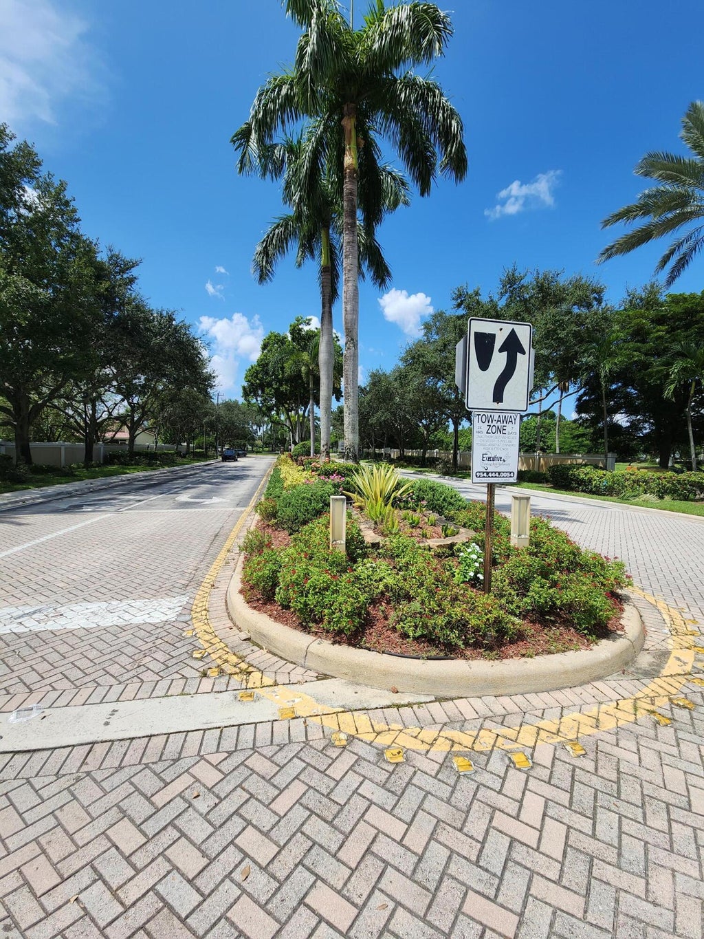 Photo of 2306 NW 139TH Avenue, Sunrise, FL 33323 (MLS # B26076103)