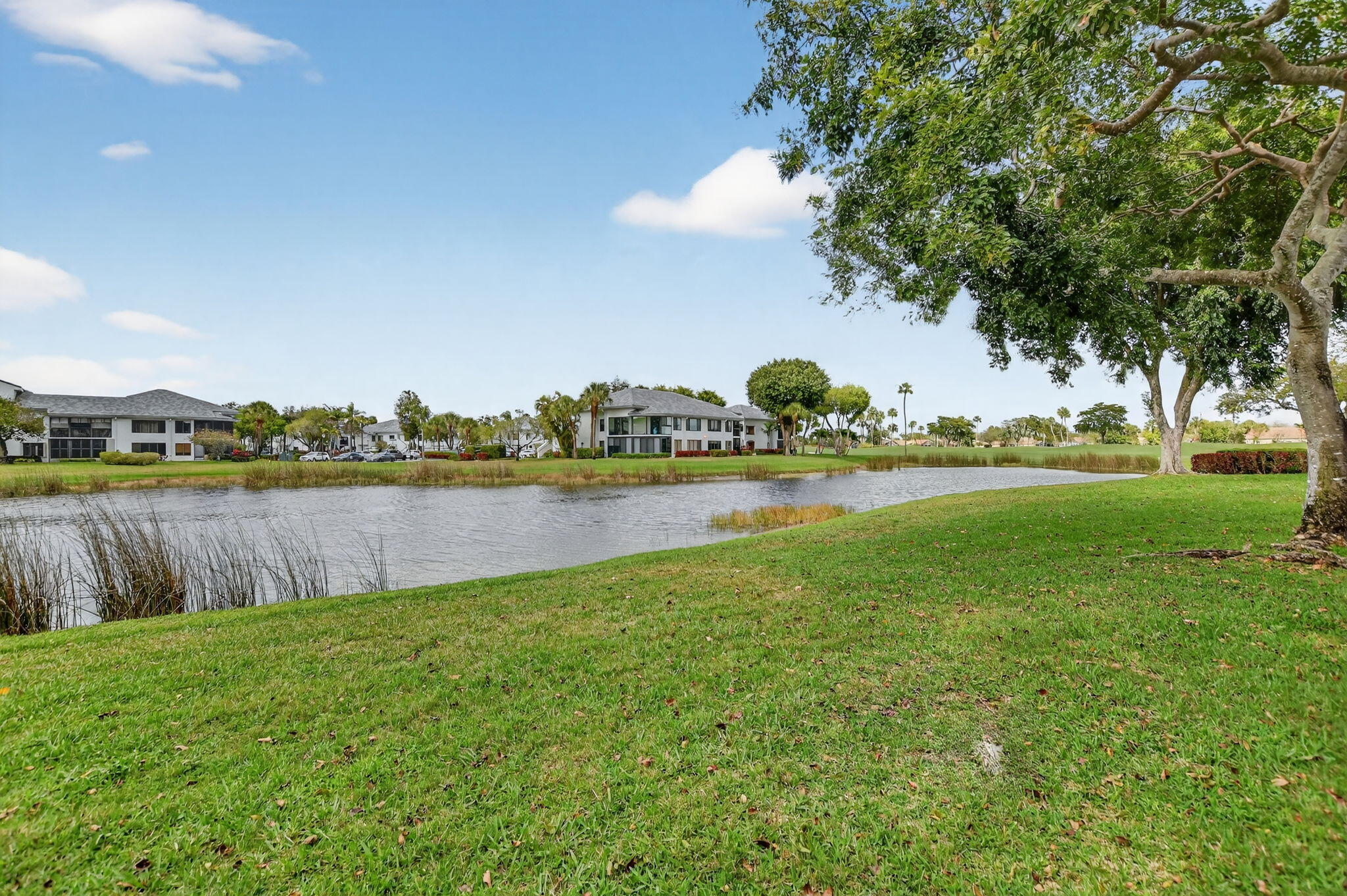 GLENEAGLES CONDO VI - Residential