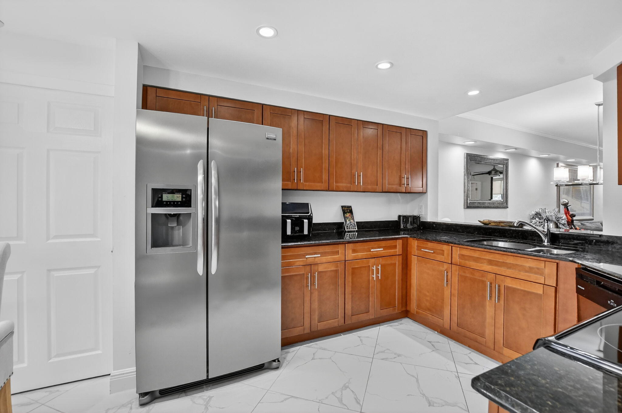 GLENEAGLES CONDO VI - Residential