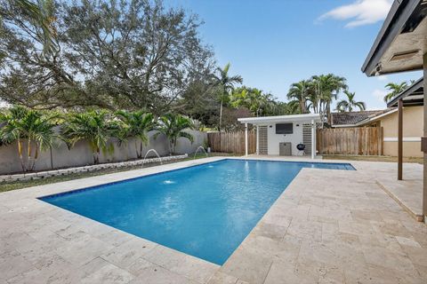 Tiny photo for 6500 SW 13th Street, Plantation, FL 33317 (MLS # F10554339)