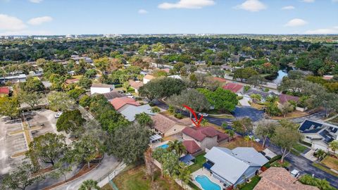 Tiny photo for 6500 SW 13th Street, Plantation, FL 33317 (MLS # F10554339)