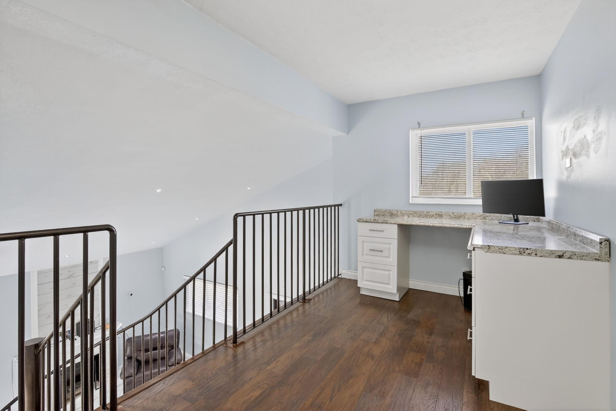 Beaumont 106-11 B - Residential