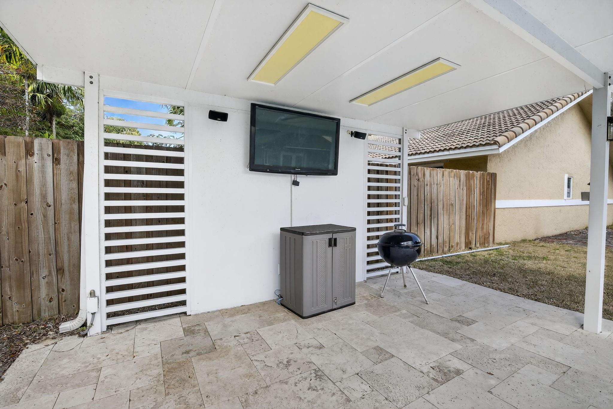 Beaumont 106-11 B - Residential