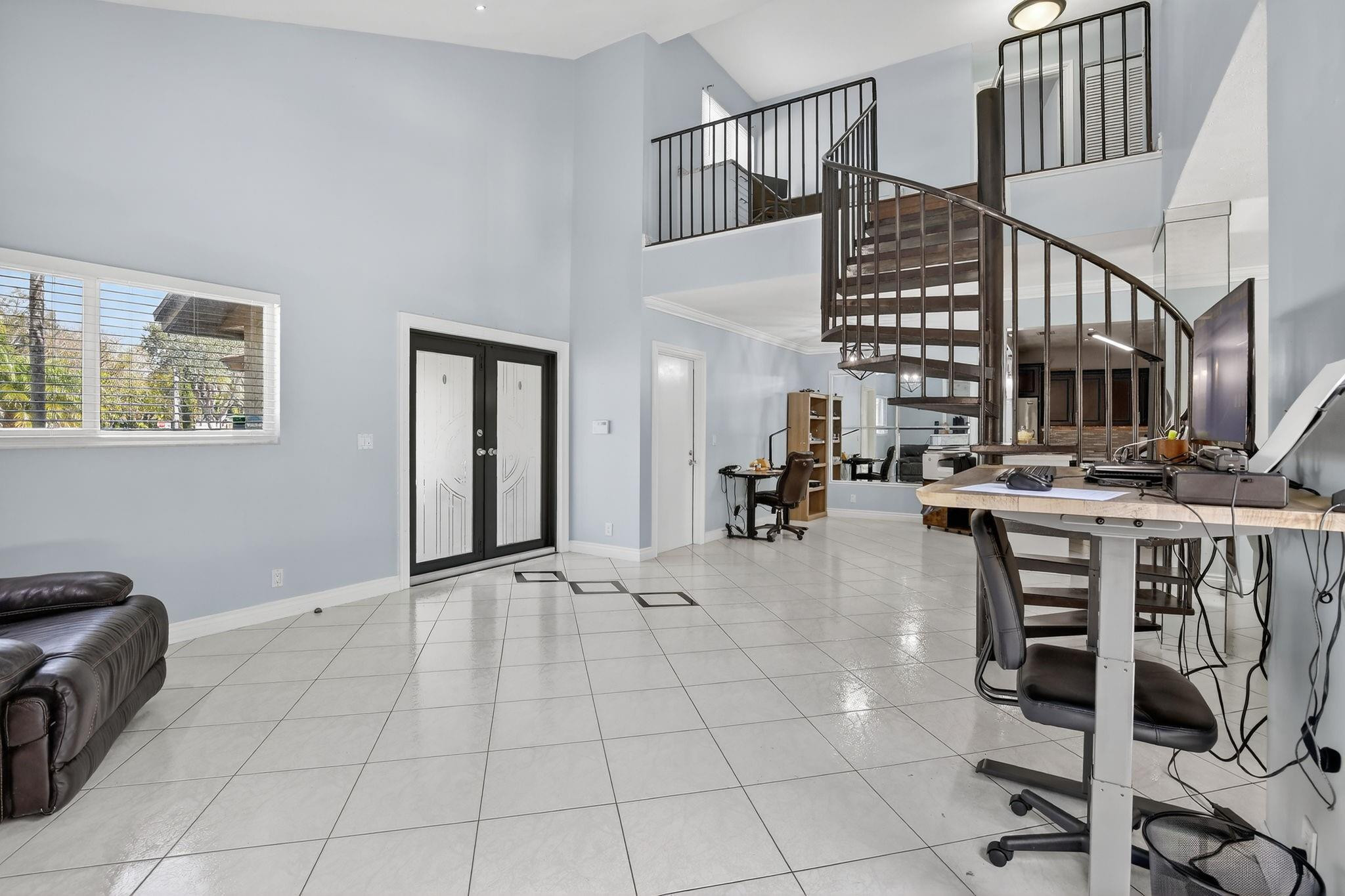 Beaumont 106-11 B - Residential