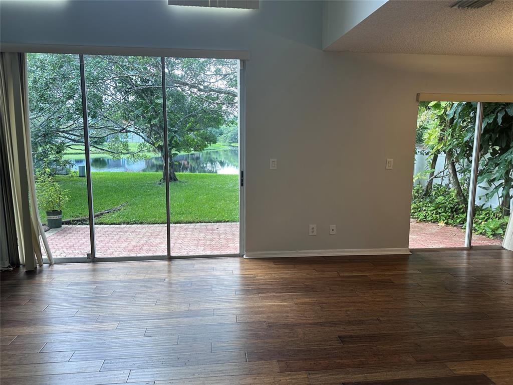 Sector 5 Prcl 21/22 137-4 - Residential Lease