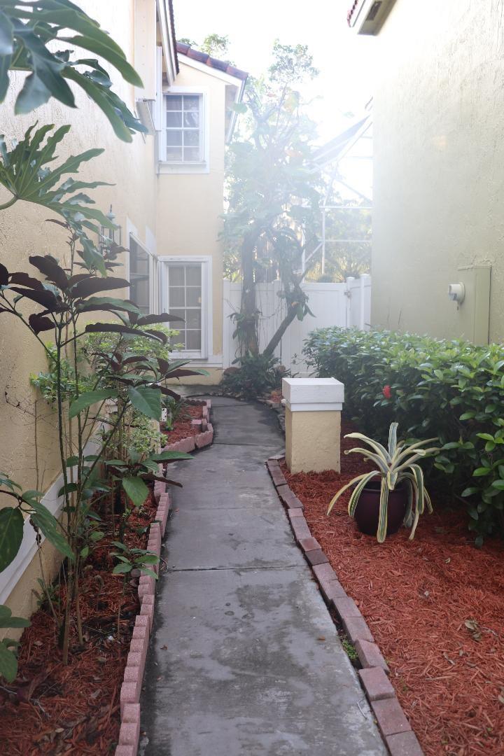 Sector 5 Prcl 21/22 137-4 - Residential Lease