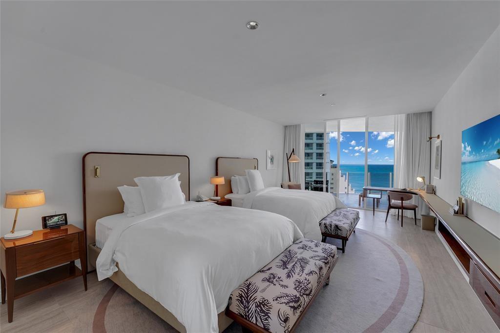 Four Seasons - Residential