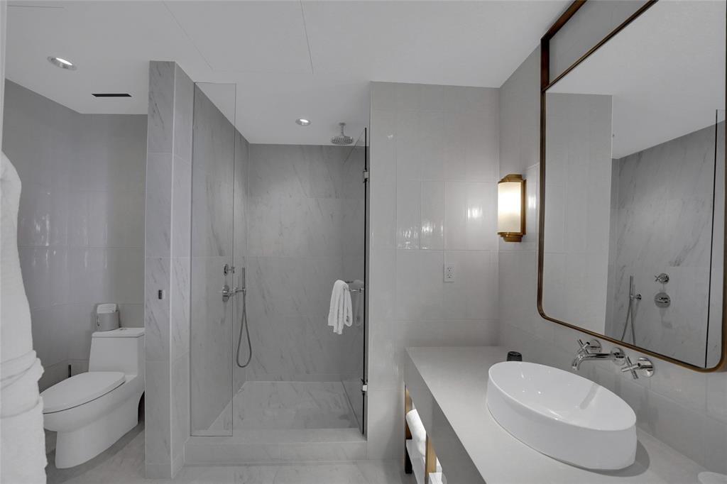 Four Seasons - Residential