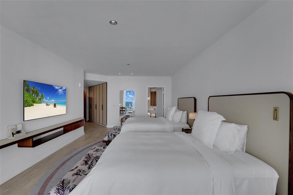 Four Seasons - Residential