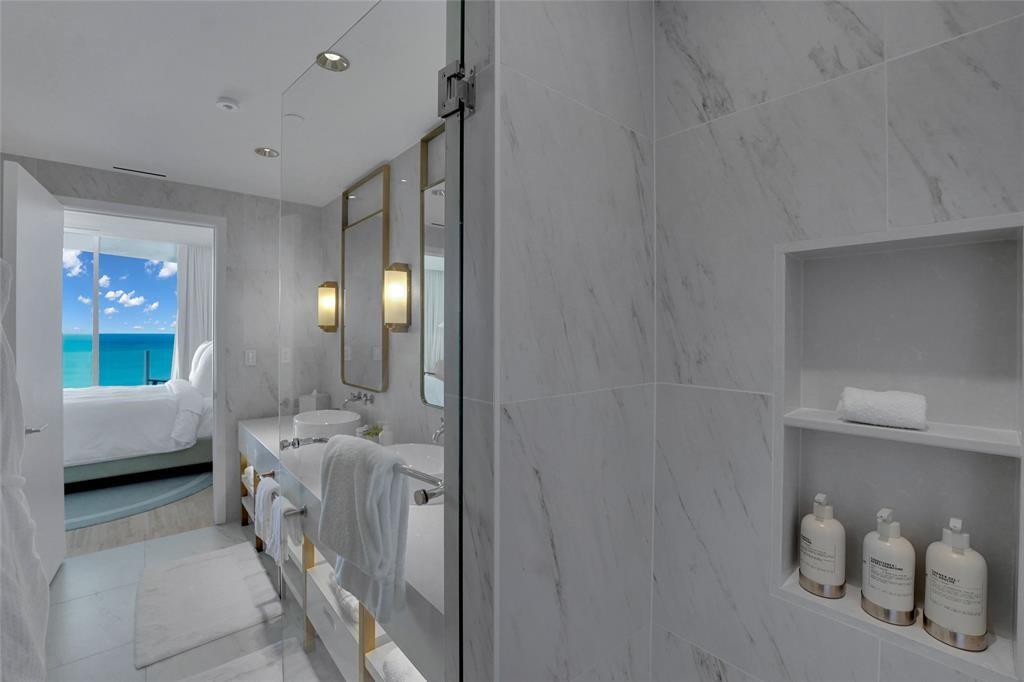 Four Seasons - Residential