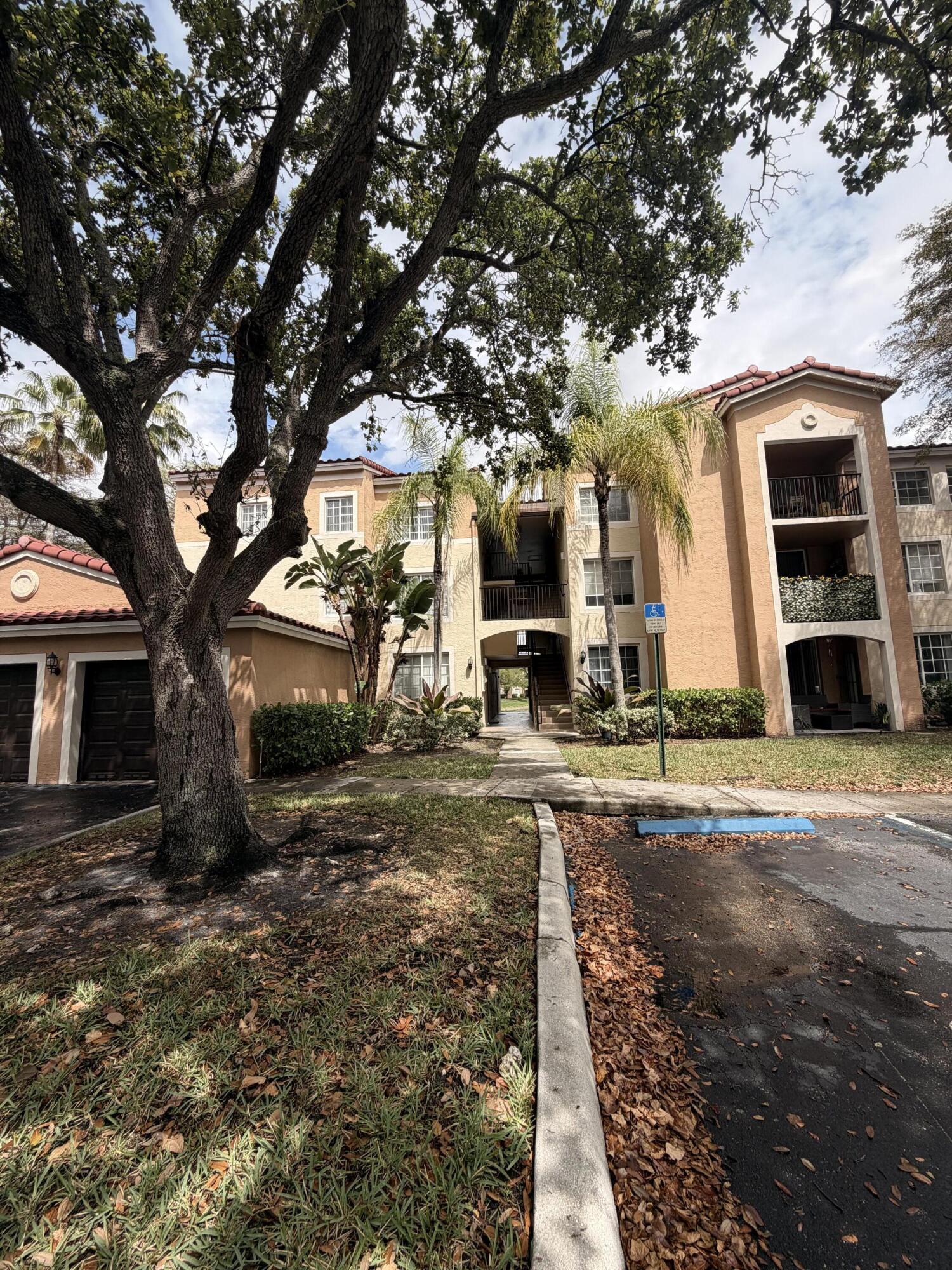 EL-AD ENCLAVE AT MIRAMAR CONDO - Residential Lease