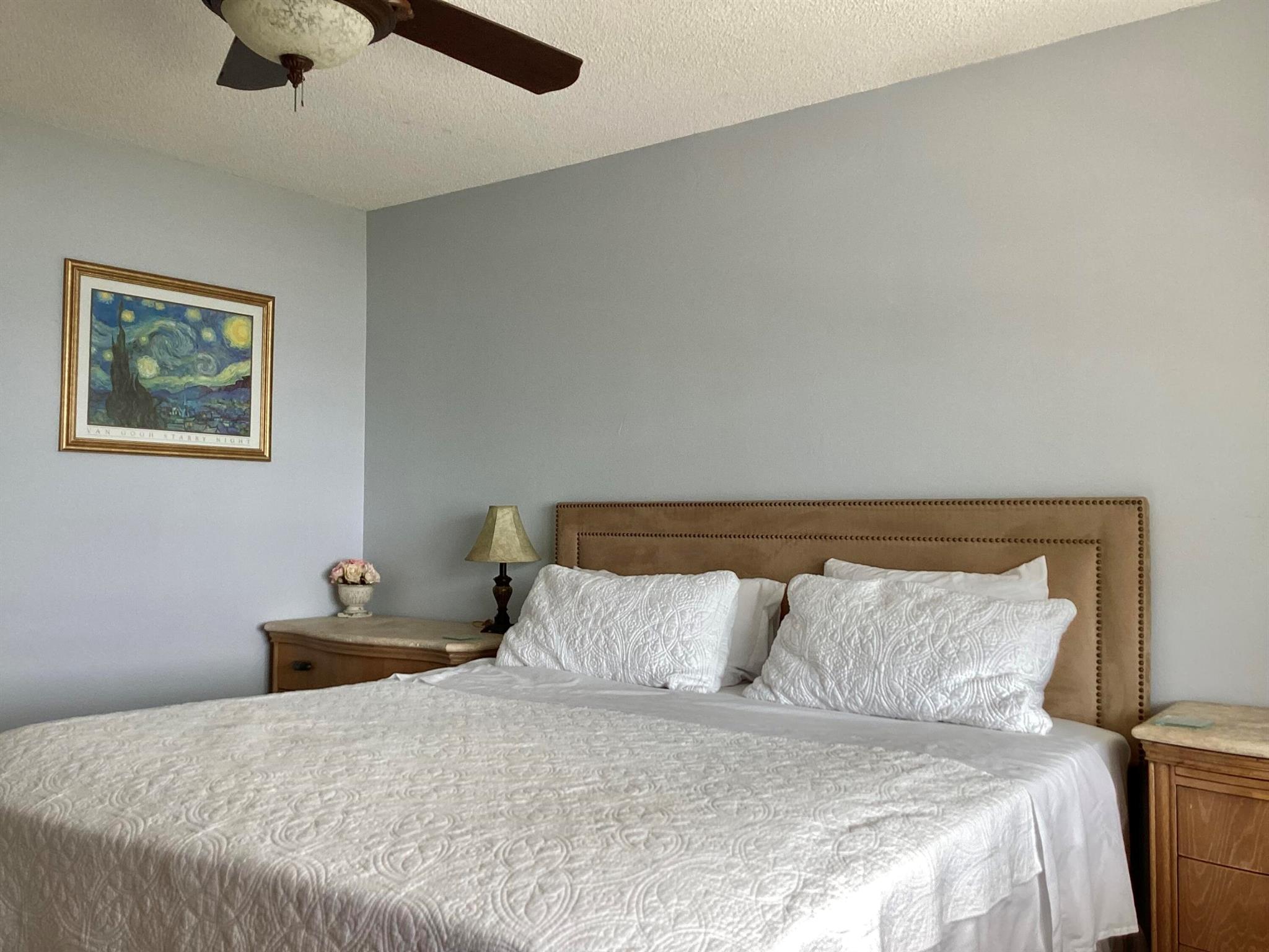 PENTHOUSE TOWERS CONDO - Residential Lease