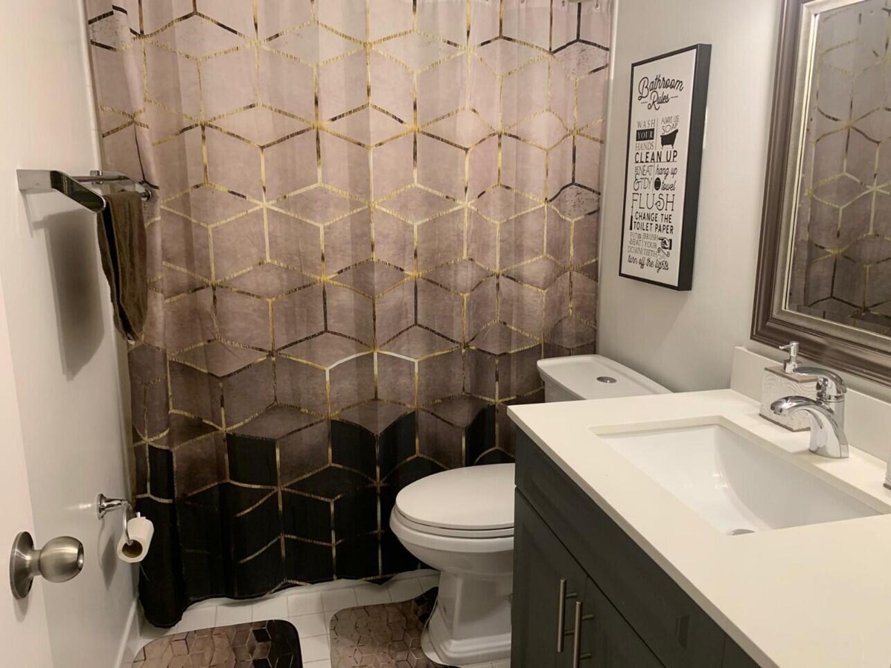 18TH HOLE AT INVERRARY CONDO - Residential