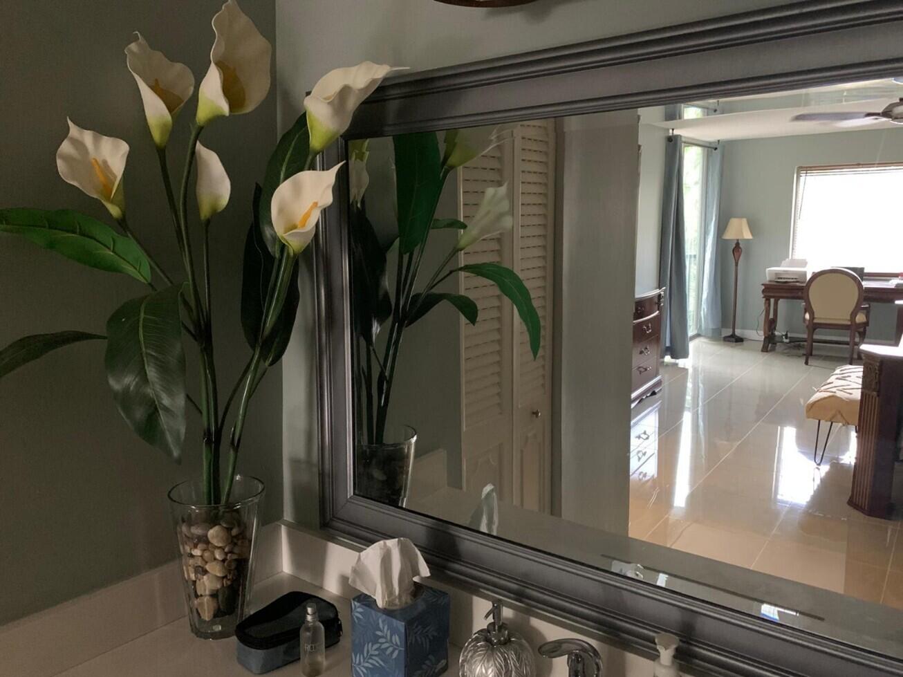 18TH HOLE AT INVERRARY CONDO - Residential