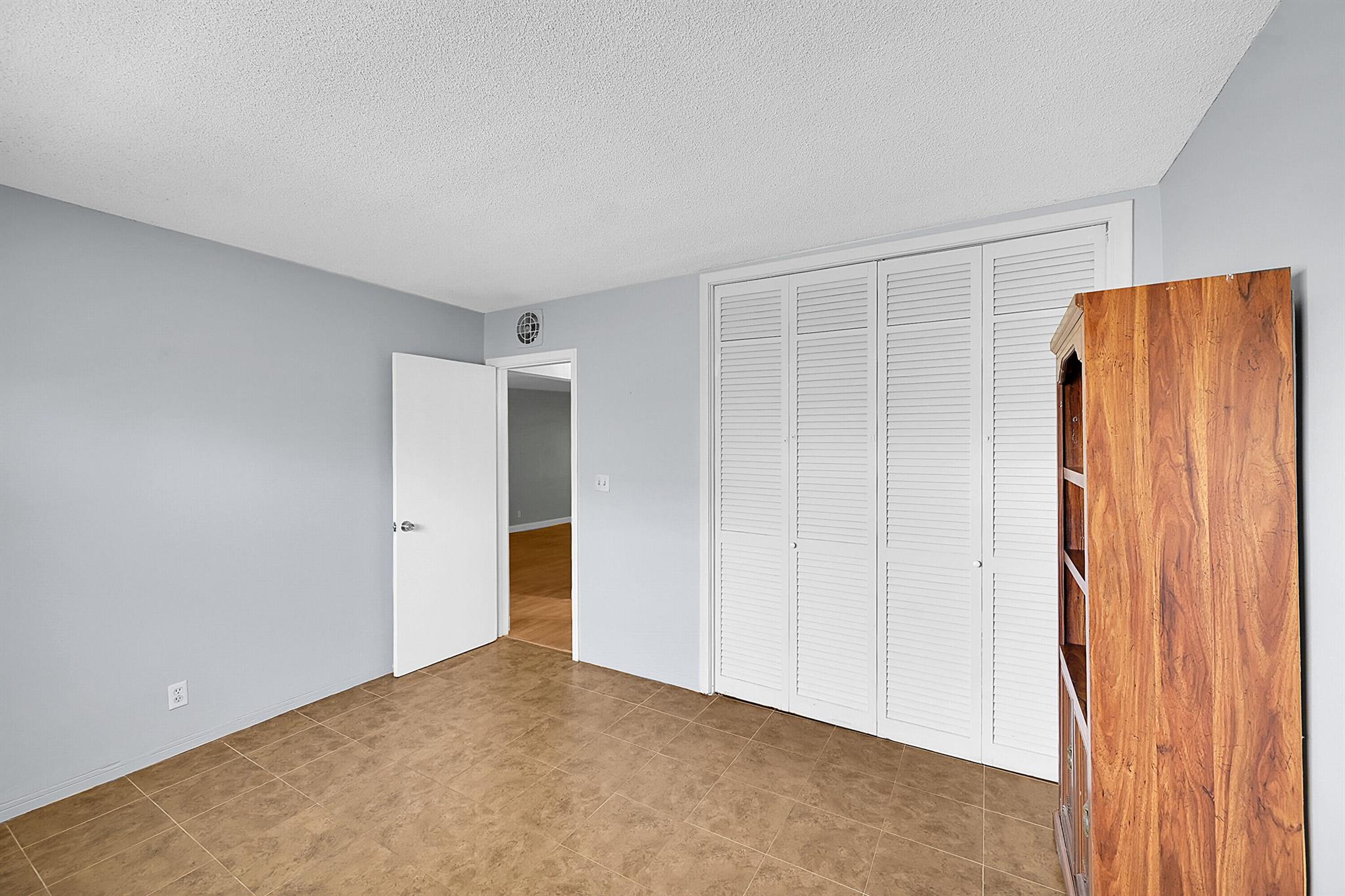 VENETIAN PARK GARDENS - Residential