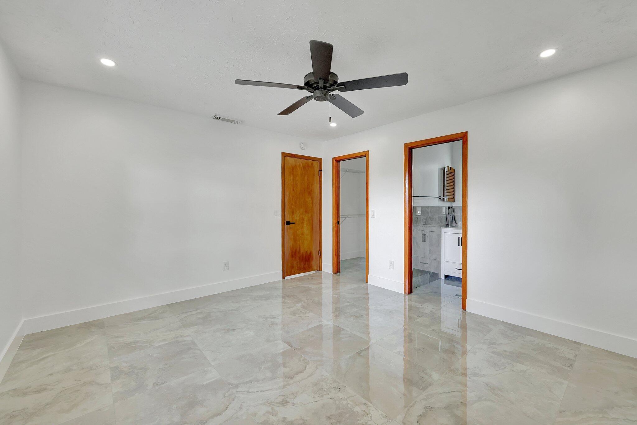 PORT ST LUCIE SECTION 1 - Residential Lease