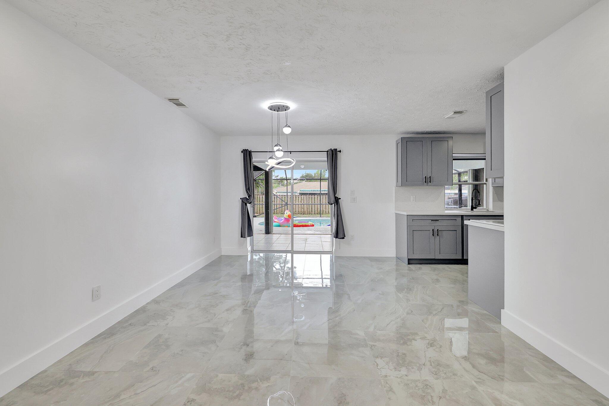 PORT ST LUCIE SECTION 1 - Residential Lease