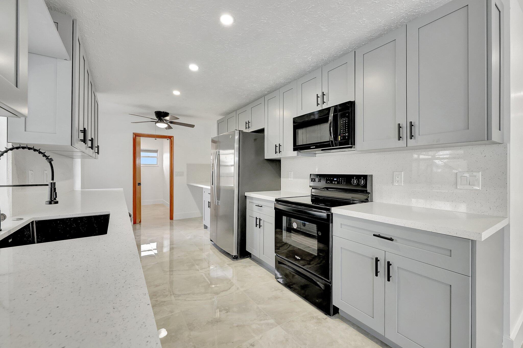 PORT ST LUCIE SECTION 1 - Residential Lease