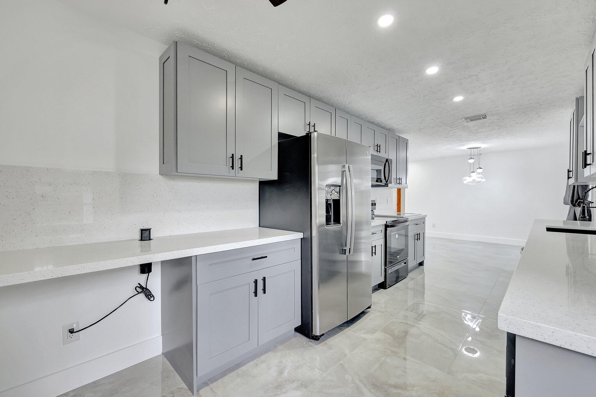 PORT ST LUCIE SECTION 1 - Residential Lease