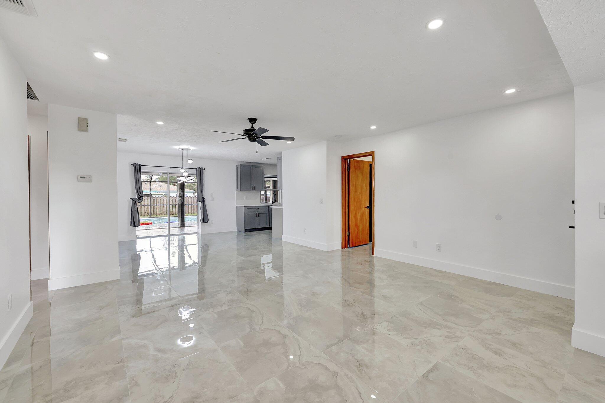 PORT ST LUCIE SECTION 1 - Residential Lease
