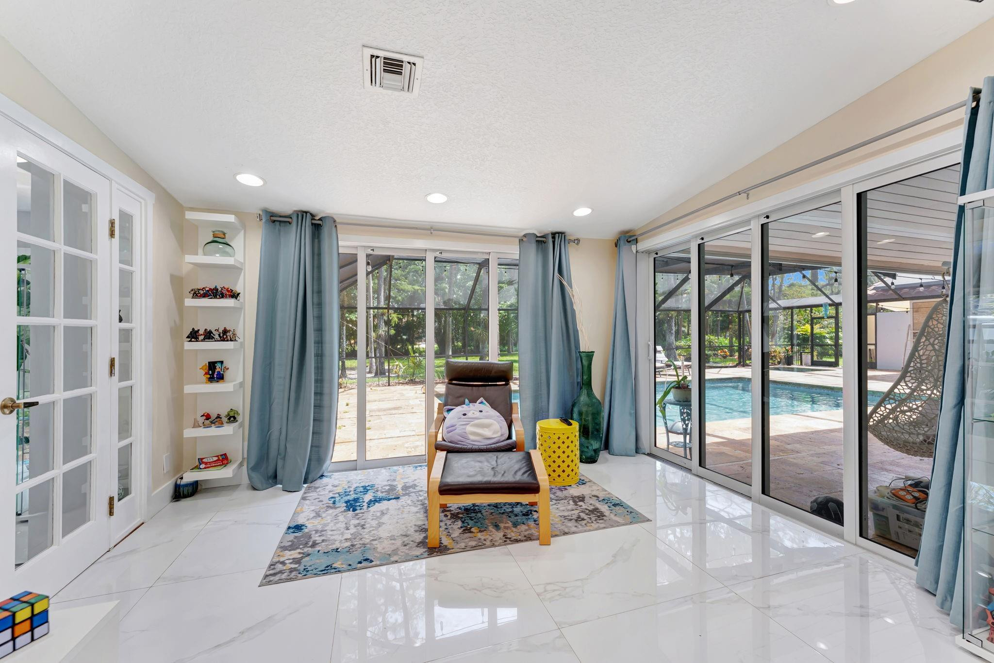 Whispering Woods 118-25 B - Residential