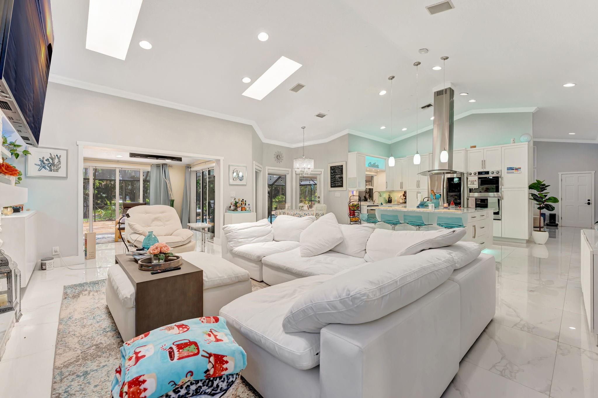 Whispering Woods 118-25 B - Residential