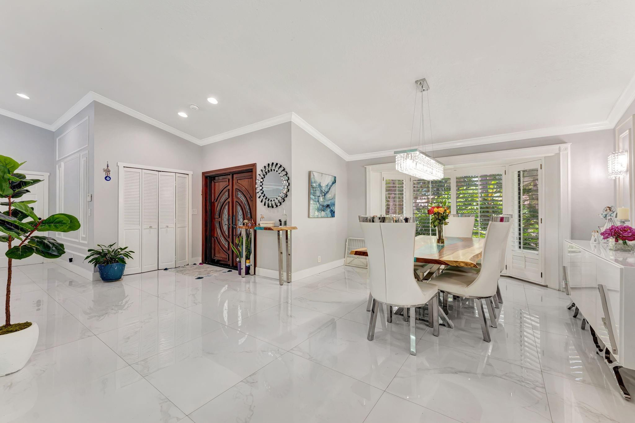 Whispering Woods 118-25 B - Residential