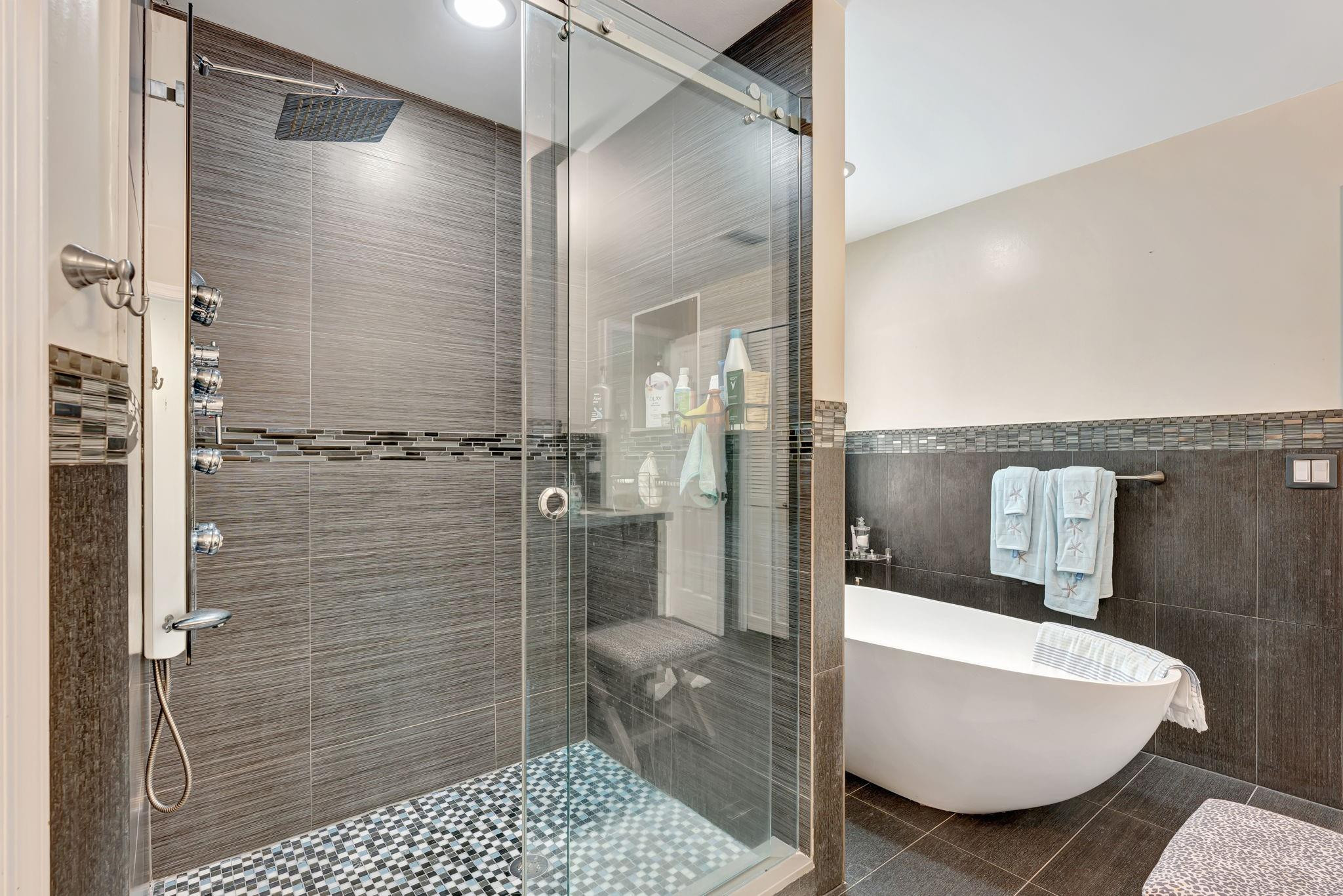 Whispering Woods 118-25 B - Residential