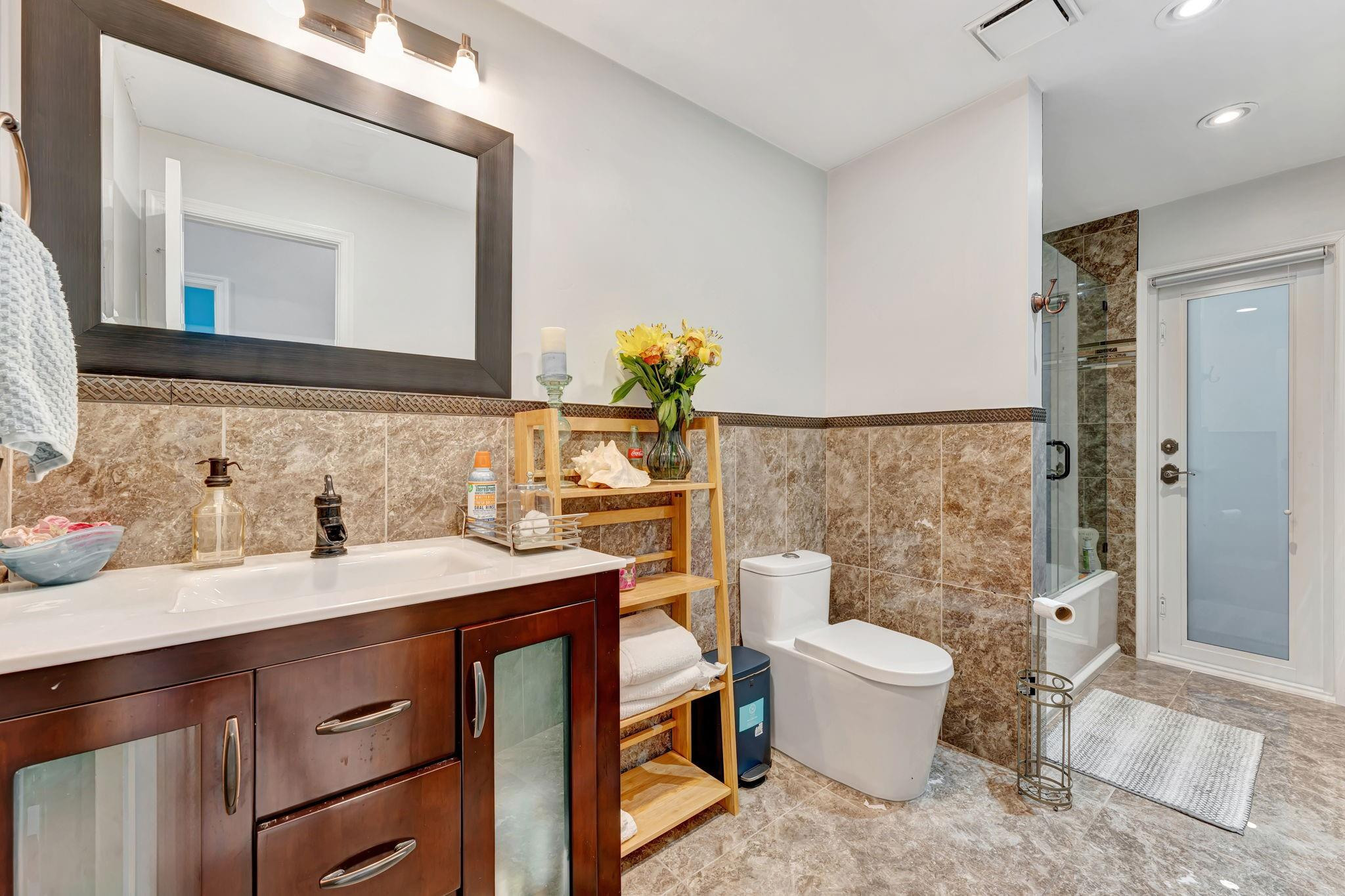 Whispering Woods 118-25 B - Residential