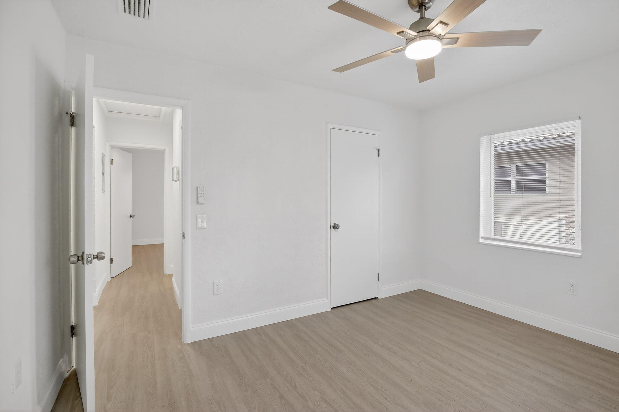 HOLLYWOOD PARK - Residential