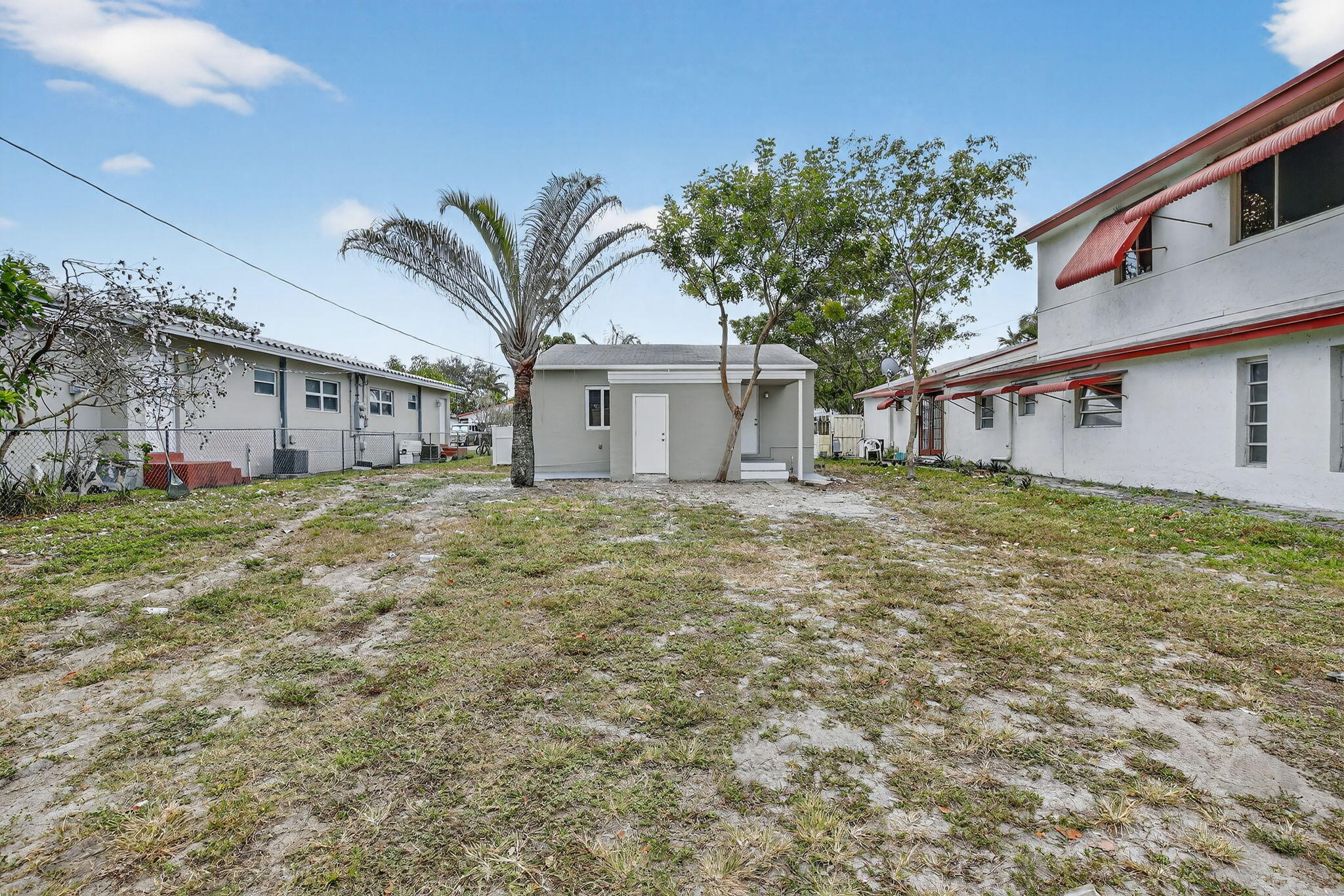 HOLLYWOOD PARK - Residential