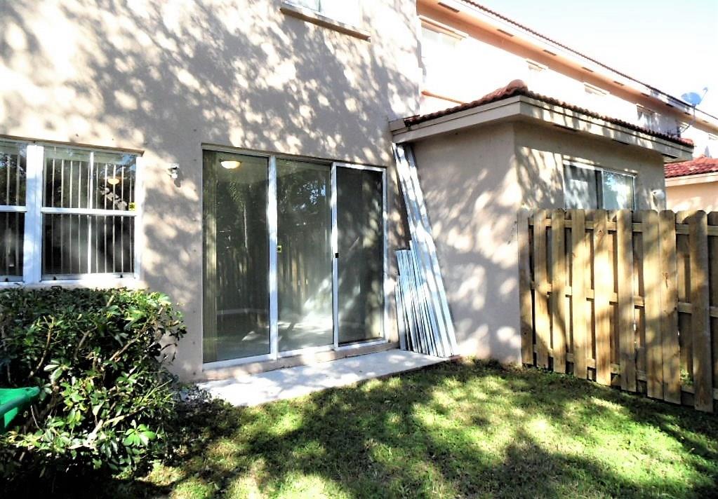 Paragon Centre 162-35 B - Residential Lease