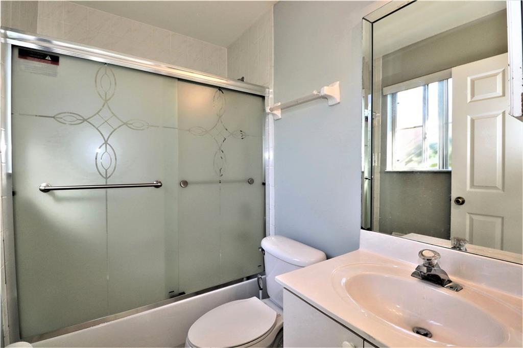 Paragon Centre 162-35 B - Residential Lease