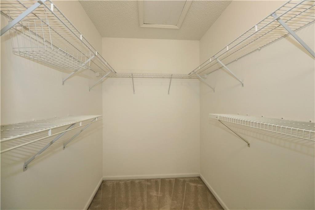 Paragon Centre 162-35 B - Residential Lease