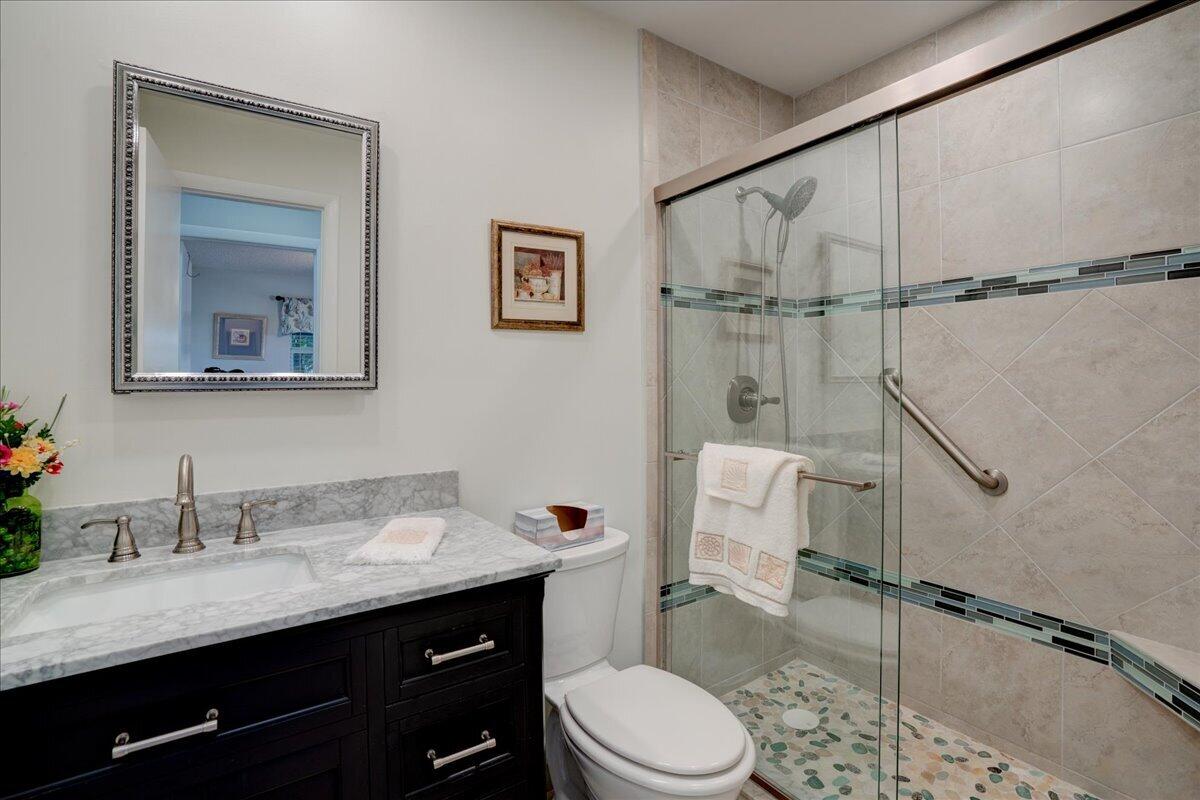 LEISURE LAKE CIRCLE CONDO - Residential