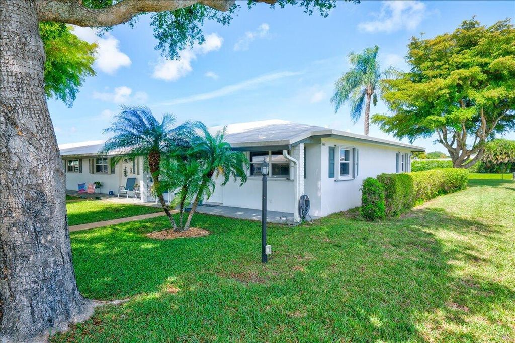 Photo of 100 Leisure Lake Circle #109, Boynton Beach, FL 33426 (MLS # B26017915)