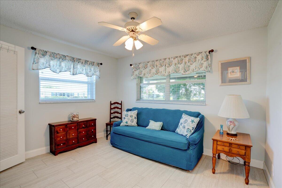 LEISURE LAKE CIRCLE CONDO - Residential