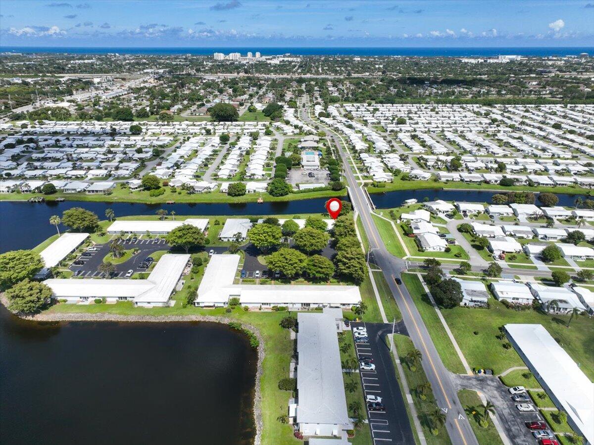 LEISURE LAKE CIRCLE CONDO - Residential