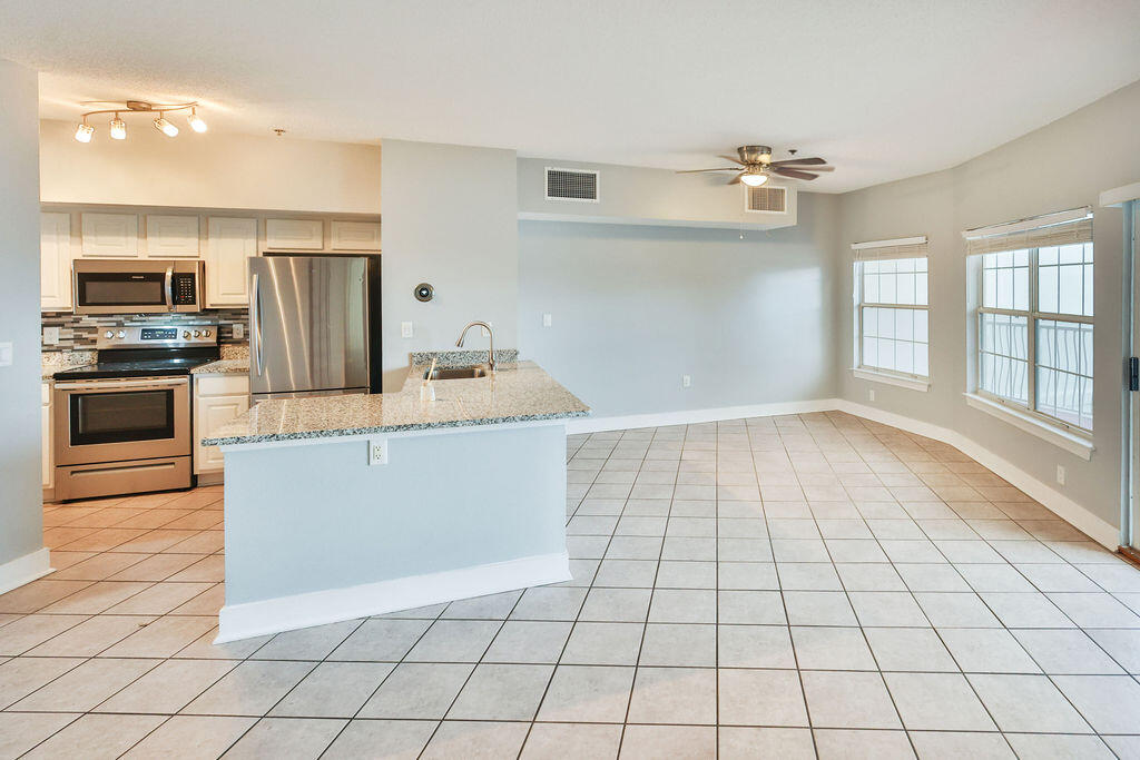 LAGUNA LANDING CONDO - Residential