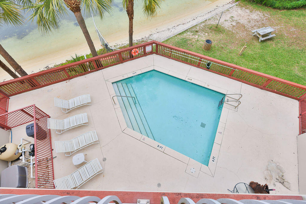 LAGUNA LANDING CONDO - Residential