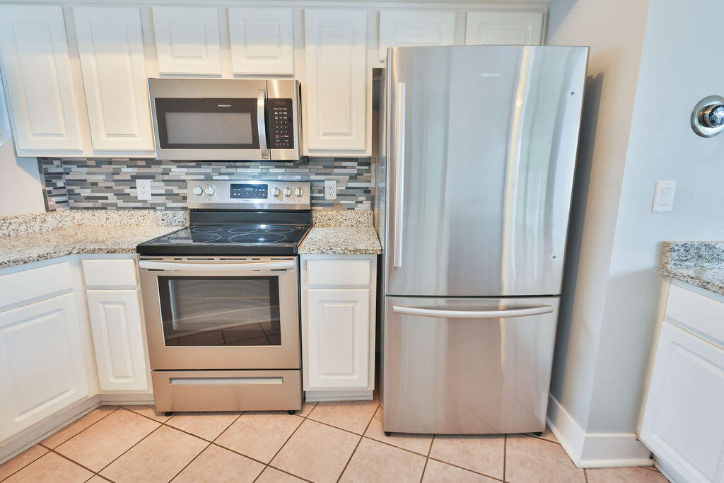 LAGUNA LANDING CONDO - Residential