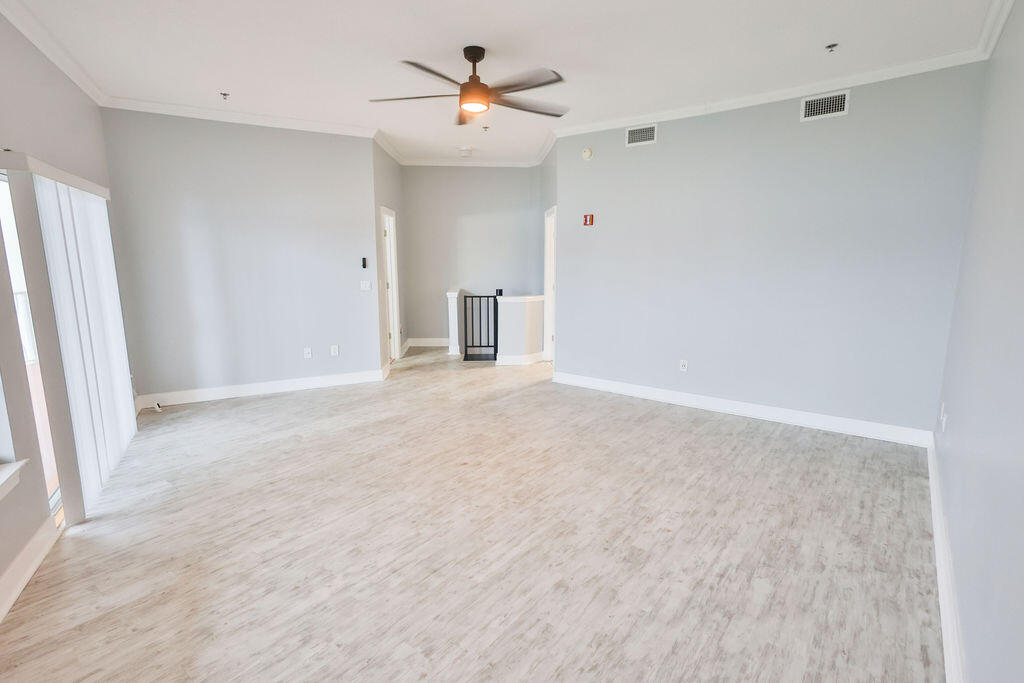 LAGUNA LANDING CONDO - Residential