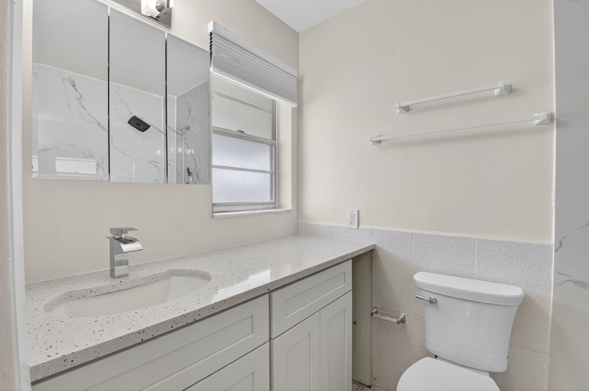 COUNTRY MANORS CONDO - Residential