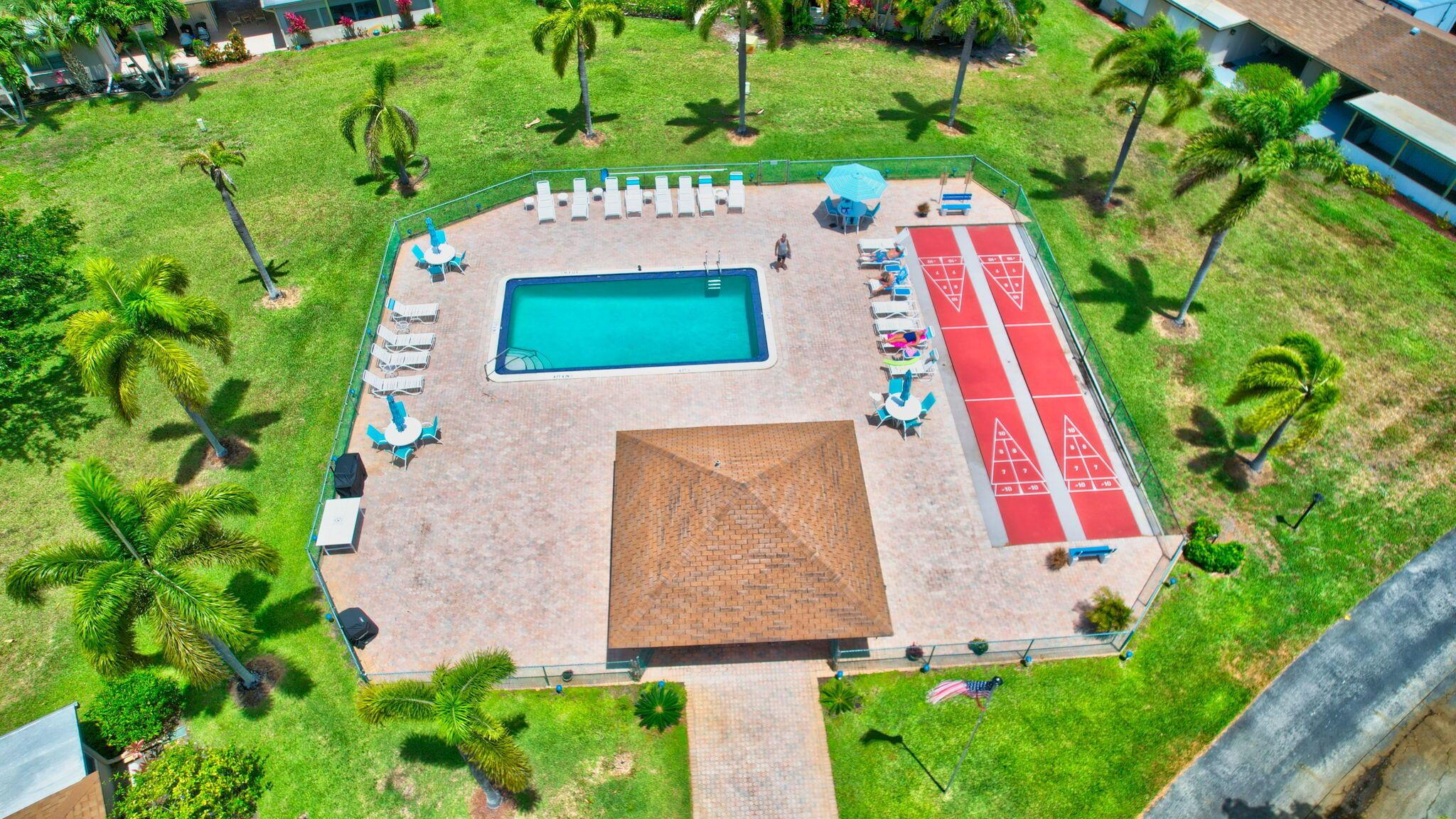 COUNTRY MANORS CONDO - Residential